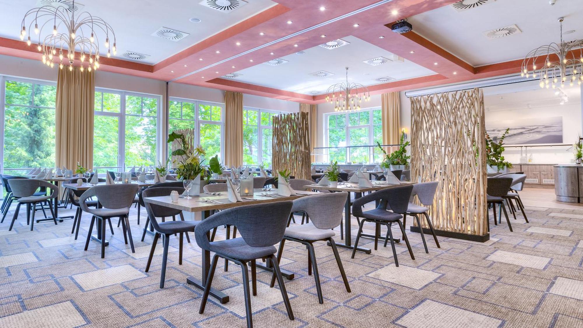 Ostseehotel Villen Im Park - Ein Rovell Hotel Херингсдорф Экстерьер фото