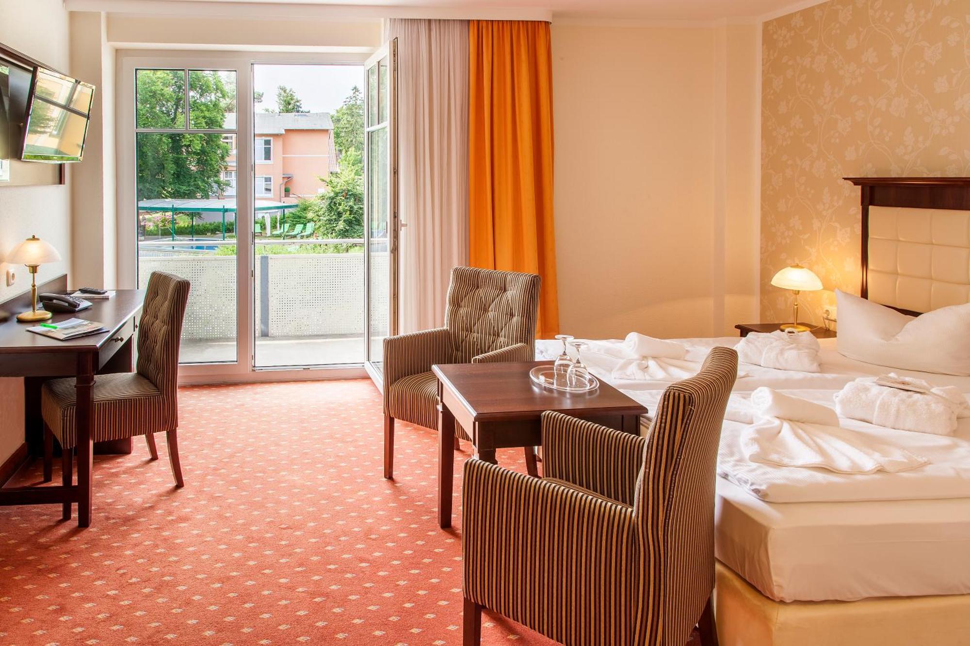 Ostseehotel Villen Im Park - Ein Rovell Hotel Херингсдорф Экстерьер фото