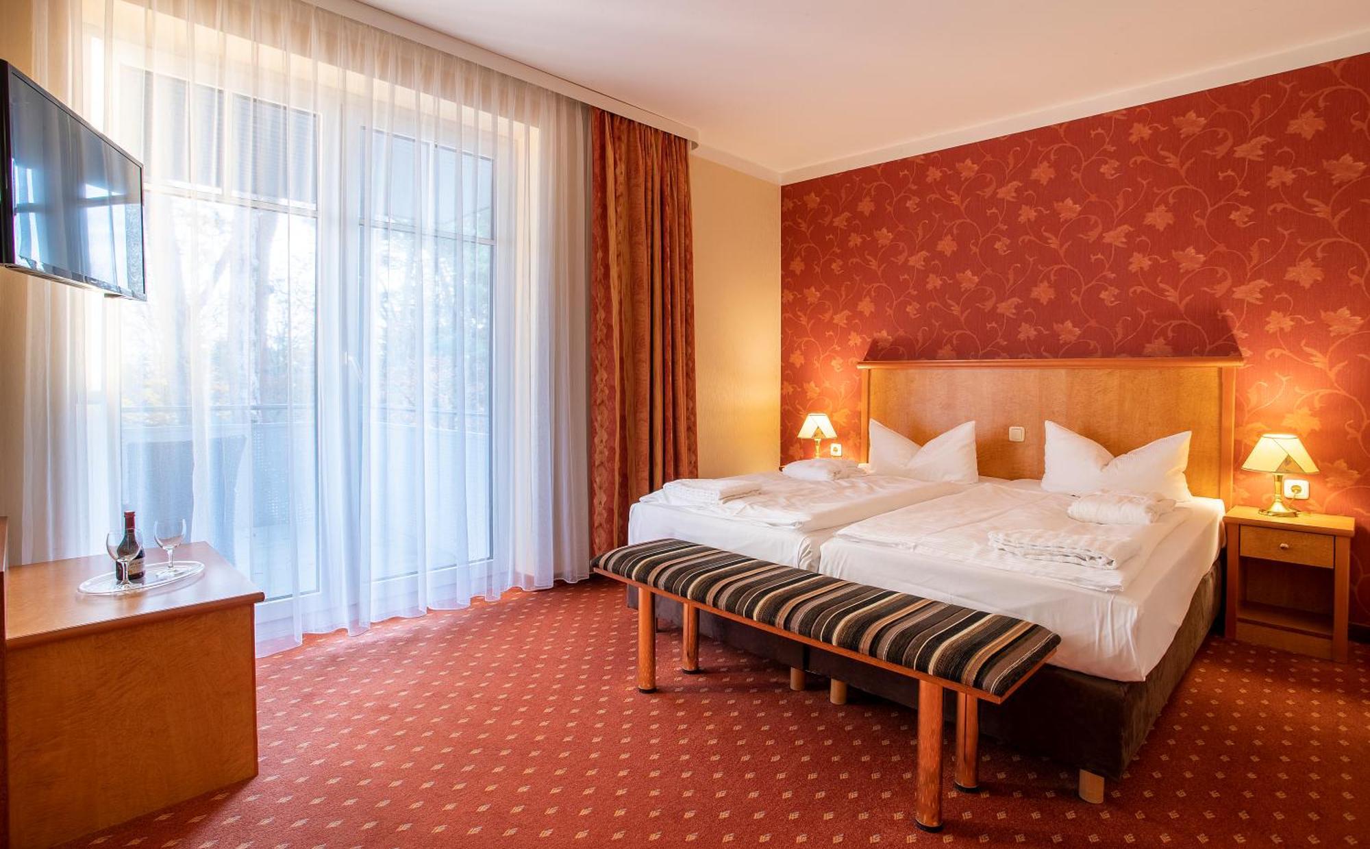 Ostseehotel Villen Im Park - Ein Rovell Hotel Херингсдорф Экстерьер фото