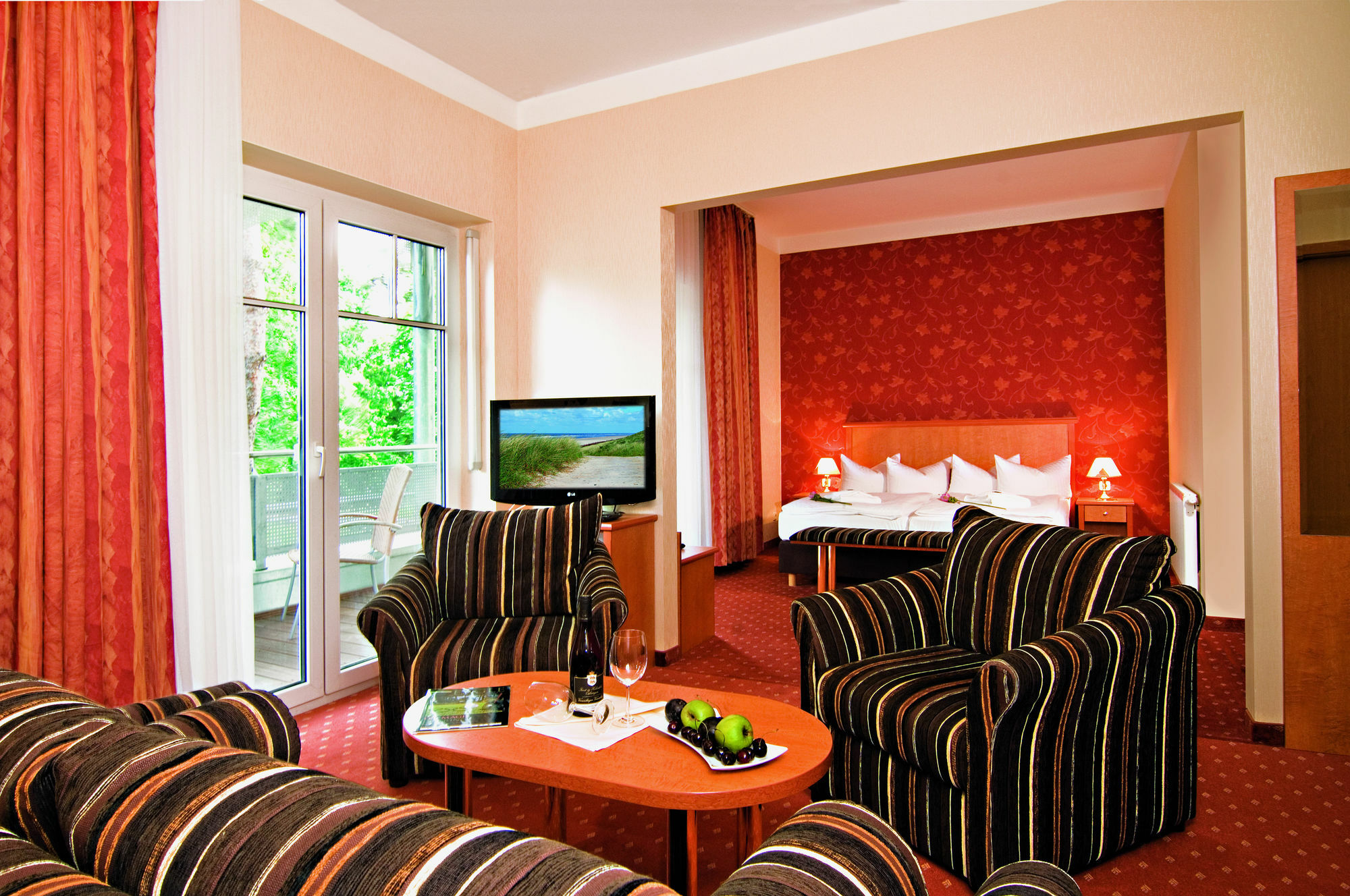 Ostseehotel Villen Im Park - Ein Rovell Hotel Херингсдорф Экстерьер фото