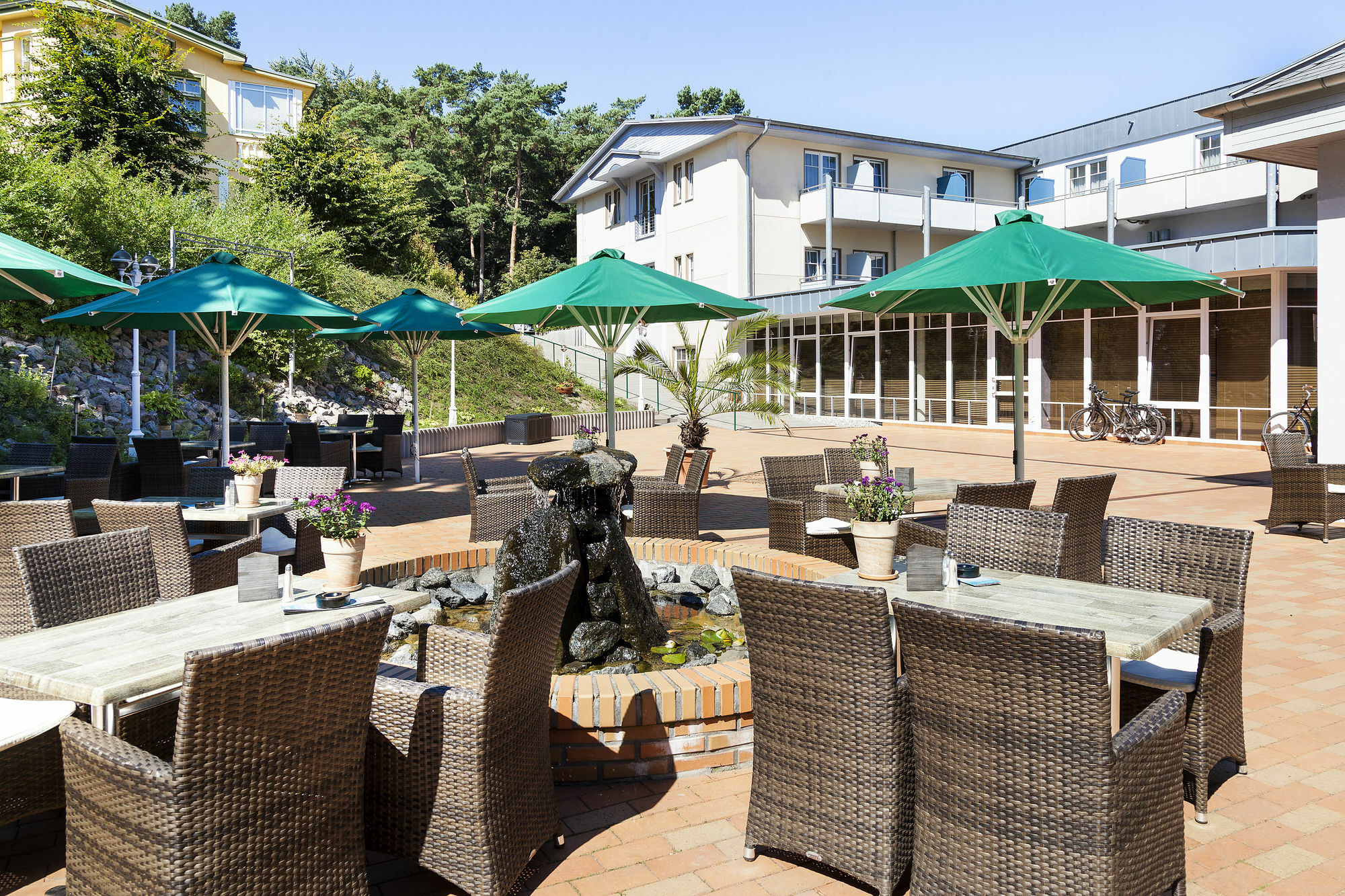 Ostseehotel Villen Im Park - Ein Rovell Hotel Херингсдорф Экстерьер фото